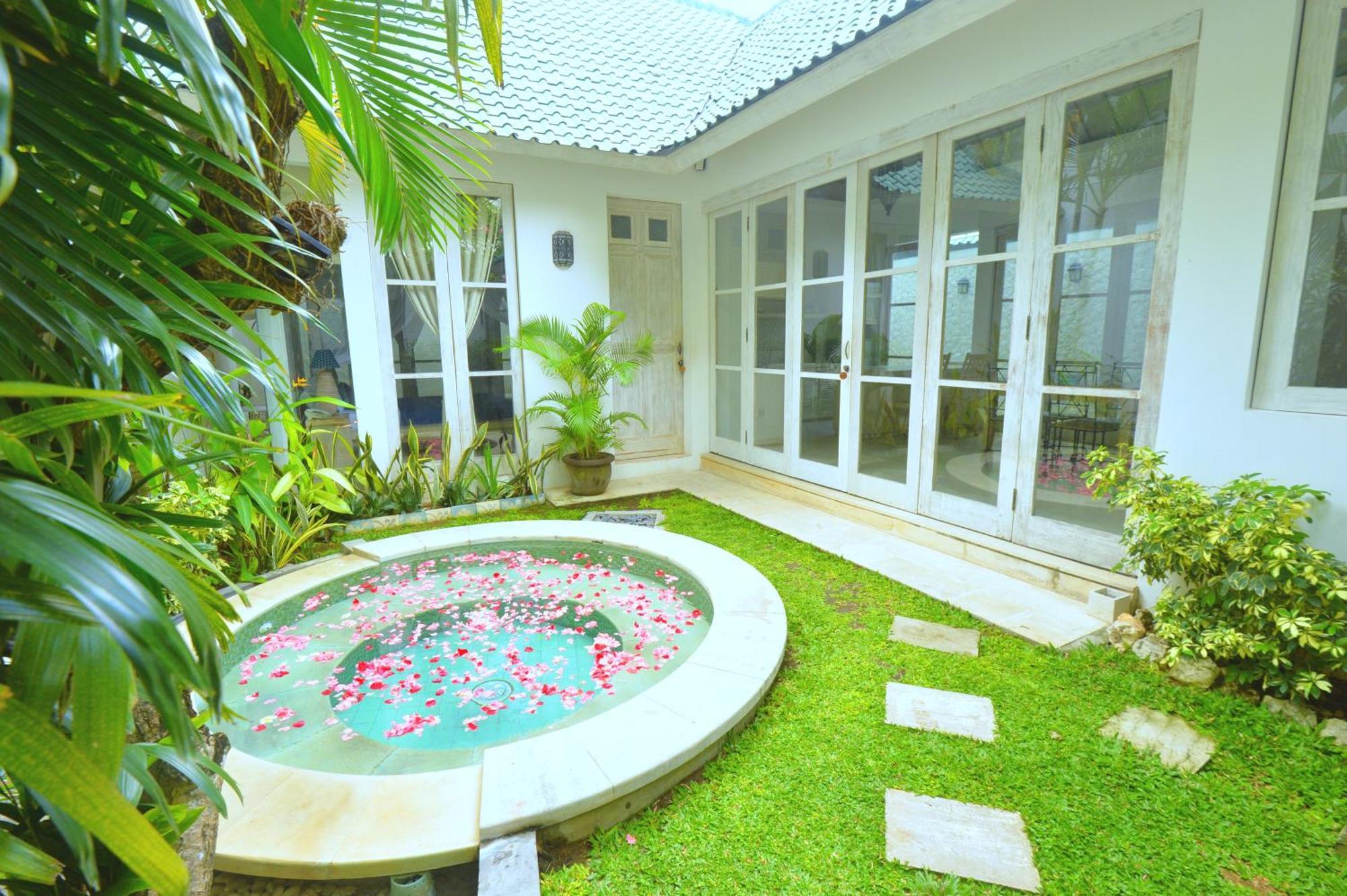 Artemis Villa Hotel Seminyak Eksteriør billede